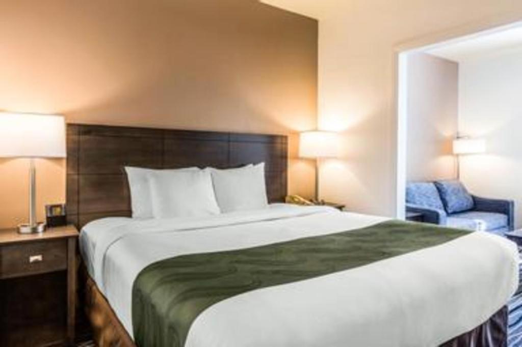 Ramada Suites By Wyndham San Diego Eksteriør bilde