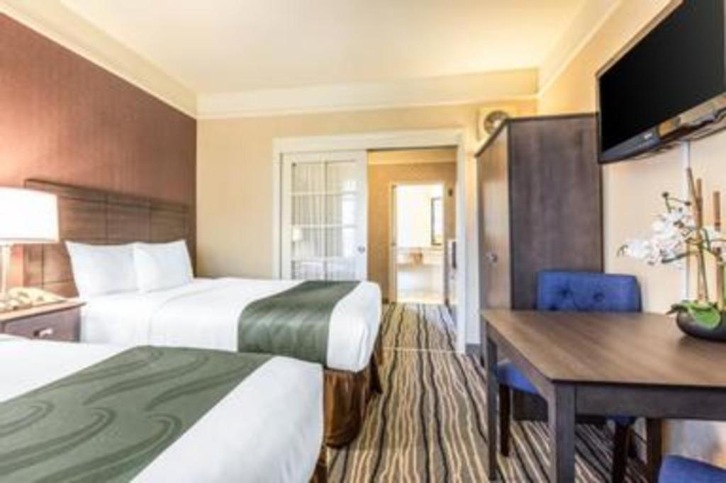 Ramada Suites By Wyndham San Diego Eksteriør bilde