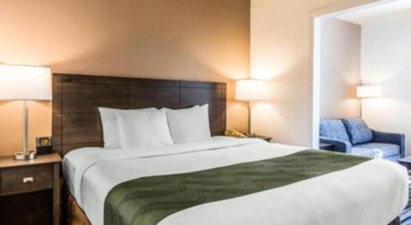 Ramada Suites By Wyndham San Diego Eksteriør bilde